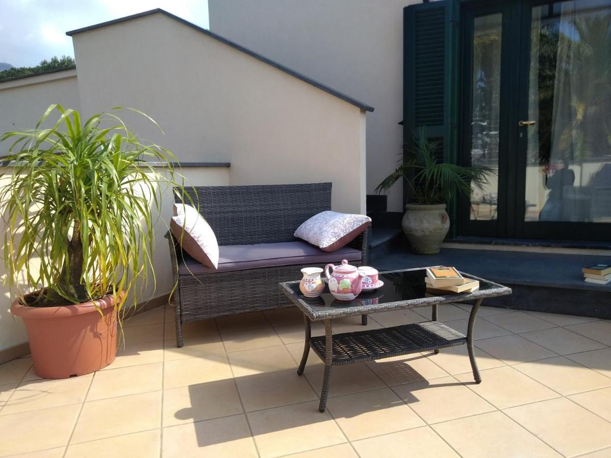 Bed and Breakfast Domus Liberty Sant'Agnello Exterior foto