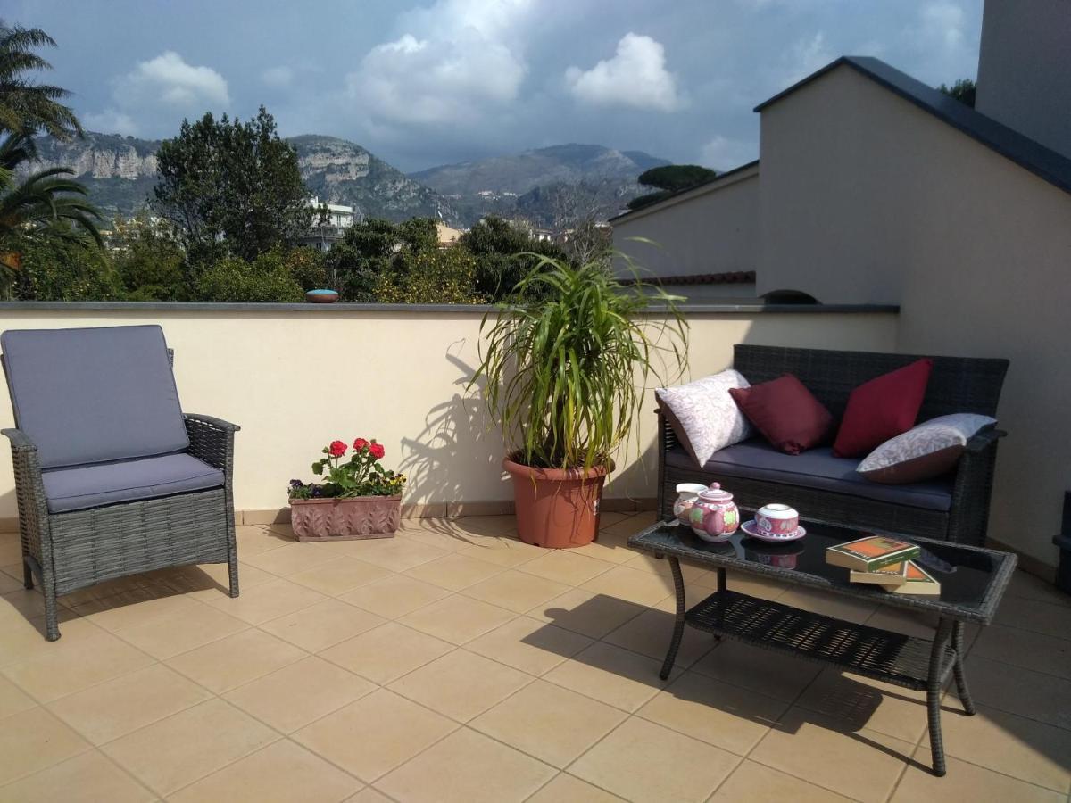 Bed and Breakfast Domus Liberty Sant'Agnello Exterior foto